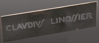 CLAUDIUS LINOSSIER (1893-1953) Plaque de présentation de Linossier en métal martelé....