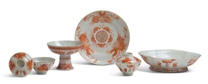 CHINE PÉRIODE TONGZHI (1861-1875) 


Set comprising a pair of covered bowls, a ravier,...