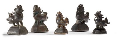 LAOS - CAMBODGE - BIRMANIE XIXE SIÈCLE 


Series of eight bronze weights with light...