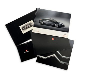 CITROËN C6 
Lot of 5 documents and catalogues