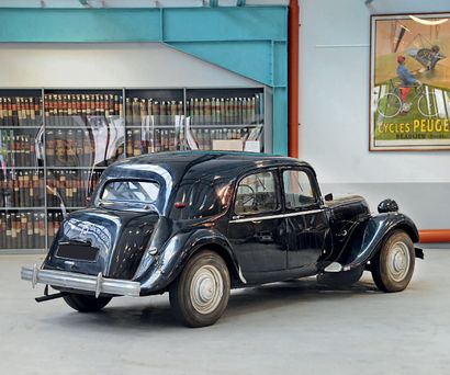 1952 Citroën Traction Avant 15-Six 
Iconic model

Good condition

Matching numbers



No...