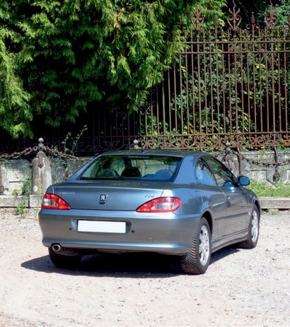 2001 Peugeot 406 coupé V6 
Only 43 000 km

Second hand

Very good condition



French...