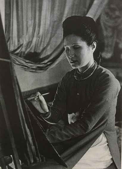 MAI TRUNG THU (1906-1980) 
Portrait présumé de Lê Thi Luu, 1935

Fusain sur papier,...