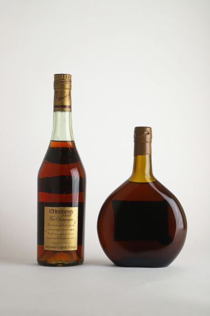 null 1 B COGNAC FINE CHAMPAGNE V.S.O.P. 70 cl 40% (4,8 cm; e.l.s.) - NM - Hennessy

1...