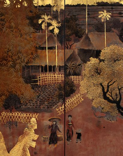 Pham Hau (1903-1995) 
热闹的村庄

漆器配以金银色亮点，左下角有签名

画面分5个板块。

高度110,5厘米 - 43 1/2英寸。

面板的宽度：32.6...