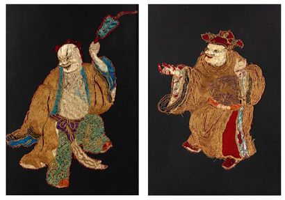 CHINE XXe siècle 
中国 二十世纪

八仙人物绣品一组五件
