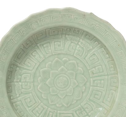 CHINE PÉRIODE QING, XVIIIe SIÈCLE 
A celadon enamel and porcelain lotiform dish,...
