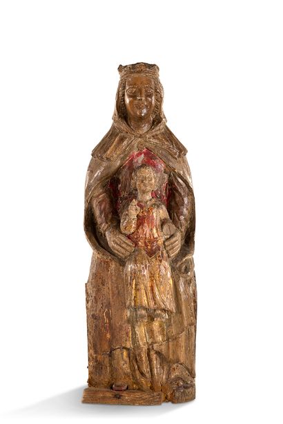 null SEATED VIRGIN WITH CHILD in carved and polychromed walnut, rough back.
Auvergne,...