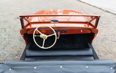 1953 PANHARD Dyna JUNIOR Cabriolet 
Etat exceptionnel

Couleur unique

Trois places...