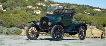 1920 FORD T RUNABOUT 
在波尔多组装

漂亮的旧式修复

良好的机械功能



法国注册

底盘编号5319389



十九年来销售了1500万套：这些数字在今天仍然令人印象深刻。它们反映了福特T型车的成功，该车于1908年推出，以简单而坚固的设计为基础。福特T型车腿部较高，悬架较软，完全适应美国的交通状况，那里的轨道和下沉的道路一离开城市就在等待着驾车者的到来。福特T在法国也非常成功。为了满足这一需求，法国的第一个福特进口商亨利-德帕斯（Henri...
