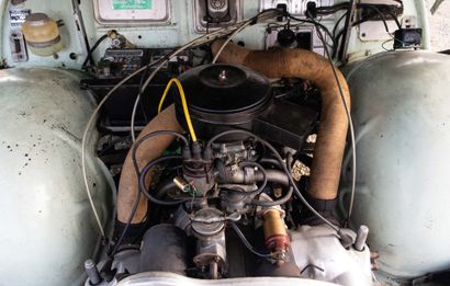 1958 PANHARD Dyna Z16 Grand Standing 
没有储备



盛大的站立式装修

状况非常好

有趣的颜色



法国注册

底盘编号1203471



战后，潘哈德，这个最古老的品牌，开始生产简单、坚固和高效的汽车。在Dyna...