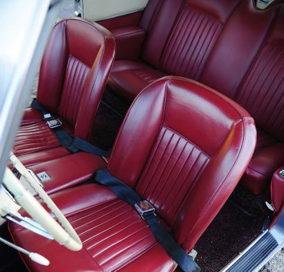 1963 Studebaker AVANTI 
Design légendaire

Très bon état général

Rare version à...