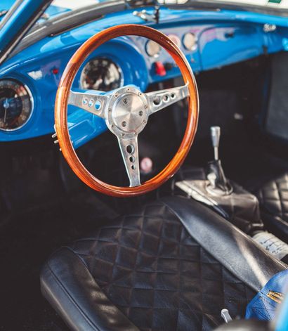 1958 D.B HBR5 FIA 
汽车完全修复，价格超过77000欧元。

多次参加环法汽车赛、勒芒经典赛和蒙特卡洛历史赛。

2014年在勒芒24小时耐力赛博物馆展出



法国收藏家的登记

底盘编号1027



两位汽车爱好者René...