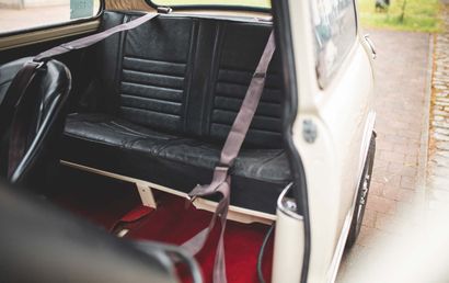 1963 COOPER 1100 S Austin Mini USINE 
Pilotée par Timo Makinen et Elizabeth Jones

Une...