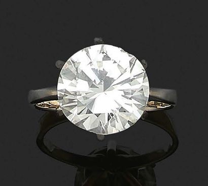  BAGUE « DIAMANT » Diamant rond taille brillant Or gris 18k (750) Td. : 55 - Pb....