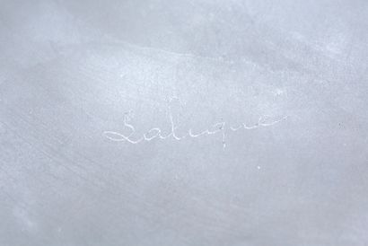LALIQUE VASE COUVERT MODÈLE «CARIATIDES»
En verre blanc soufflé-moulé patiné.
Signature...