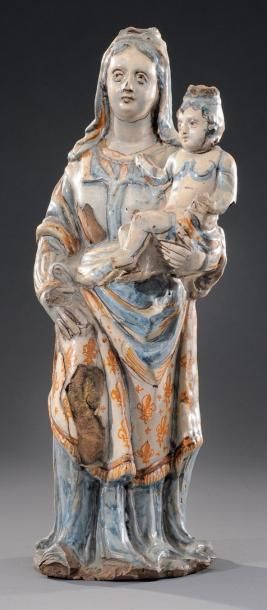 NEVERS Vierge à l'Enfant en faïence polychrome 18ème siècle H: 36 cm (manques et...