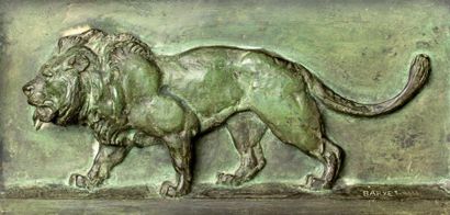 Antoine-Louis BARYE (1796-1875) Lion marchant Bronze à patine verte, signé en bas...