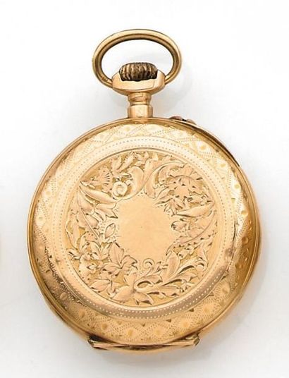 null Lot composé d'une montre de col en or jaune et cadran émail, époque XIXème et...