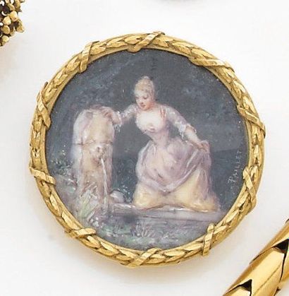 BOUCHERON Broche ronde en or jaune ornée d'une miniature représentant «la vue», par...