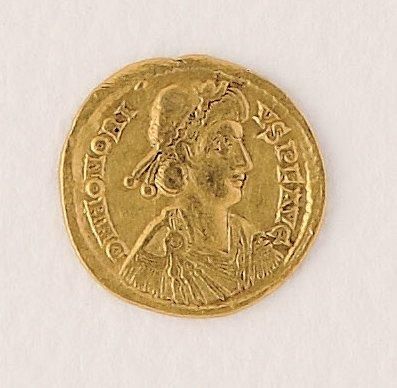 null Honorius (393-423) Solidus Poids: 4g22 Revers: Victoria Avggg Atelier Ravene...
