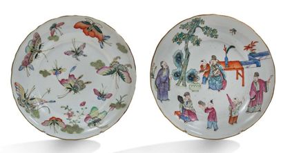 CHINE FIN XIXE SIÈCLE Two porcelain and enamel plates of the pink family, decorated...