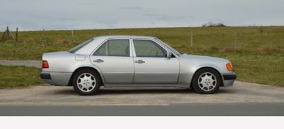 1992 MERCEDES-BENZ 500 E 
Second hand

Only 124,000 km

Attractive estimate



French...