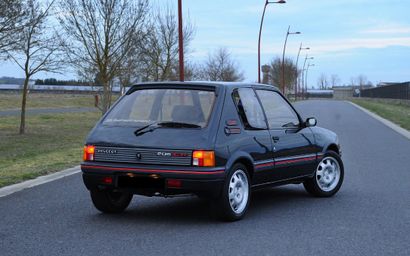 1986 PEUGEOT 205 GTI 1.9 
新车行驶45,000公里

最早的1.9版本之一

最近的许多支出



法国注册

底盘编号：VF3741C8607541898



205...