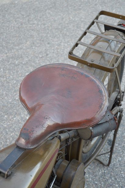 1926 Harley Davidson Model A 350 
Beautiful patina

Exceptional file

In the same...