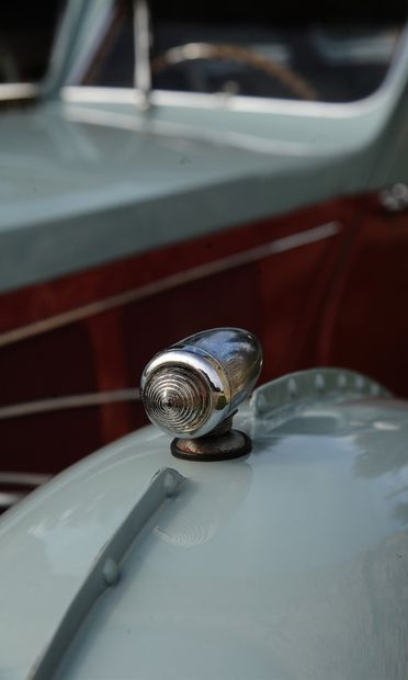 1931 UNIC « EVOCATION BUGATTI » 
独特的工作

可提供建筑文件

一个无障碍的梦想



法国收藏家的登记

底盘编号48611



布加迪大西洋已经成为一个设计标志，它是由Aerolithe原型车发展而来的。就优雅、质量和性能而言，大西洋轿跑车在当时是独一无二的，直到今天仍然如此。在1936年至1938年期间只生产了四辆车。...