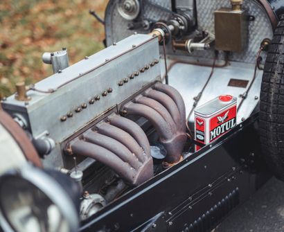 1927 BUGATTI TYPE 35C (R) 
1990年代由一位法国的品牌专家重新建造的

原装发动机、车轴和前轴

可靠的汽车，有非常好的光泽度

多次参加勒芒经典赛。

Grand...