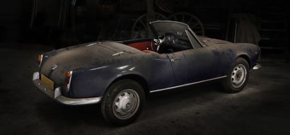 1964 ALFA ROMEO GIULIA 1600 SPIDER 
来源于法国

真实的谷仓出口

有趣的修复基地



法国注册

底盘编号378140



20世纪50年代初，随着Giuletta的生产，Biscione品牌进入了一个新时代，它体现了其型号的相对民主化。阿尔法-罗密欧Giulietta是同类产品中的一个美学和机械杰作。Giulietta于1954年首次推出其双门版，一年后在巴黎车展上推出了蜘蛛版。凭借其优雅的宾尼法利纳车身和神话般的前端，"蜘蛛...