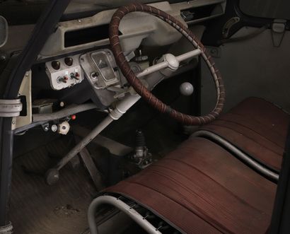1965 Citroën 2 CV SAHARA 
仅28,000公里

移动谷仓门

二手货，原始登记



法国注册

第728号机箱



据传说，雪铁龙的董事长皮埃尔-朱尔-布兰格以...