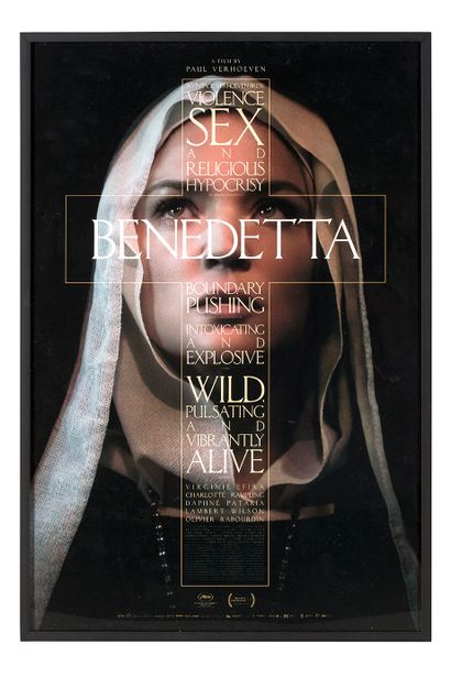 Affiche américaine du film Benedetta (2021) avec au dos, les souvenirs de tournage écrits par Virginie Efira