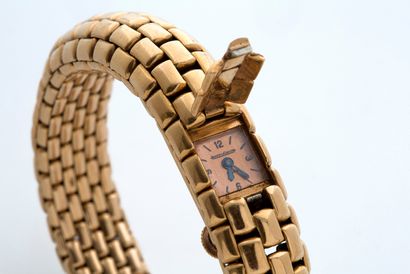 JAEGER LECOULTRE 
女式手表手镯 

18K（750）金

手动上链机芯

有原始文件。如是

Pb.84.7克



积家的金表
