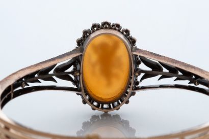 null 
CAMEE" BRACELET

Agate, rose cut diamonds

18k gold (750) and silver (<800)

French...