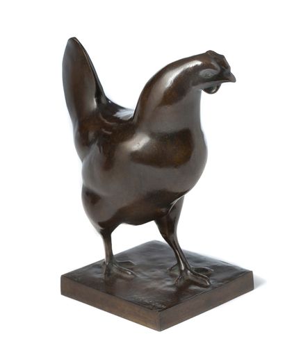 Vũ Cao Đàm (1908-2000) 
鸡肉

带有棕绿色铜锈的青铜器，有签名和编号 

3/10的基础上

23,2 x 20.5 x 12 cm -...
