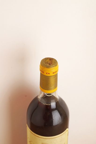 null 1 B CHÂTEAU D'YQUEM (T.L.B; e.t.h.) - 1983 - C1 Supérieur Sauternes