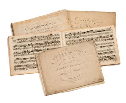 BEETHOVEN Ludwig van (1770-1827) Cinq éditions anciennes de Sonates pour piano.
Grande...