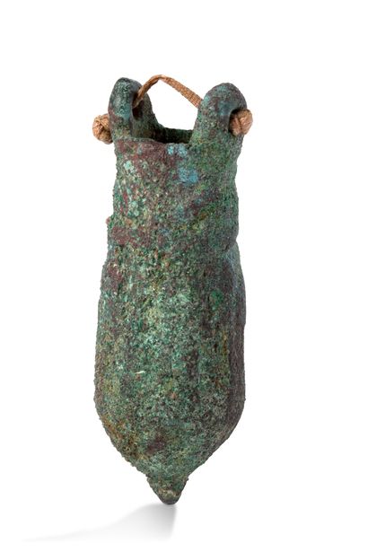 null SITULE in bronze, decorated in low relief (illegible).Egypt antique (Low Period...