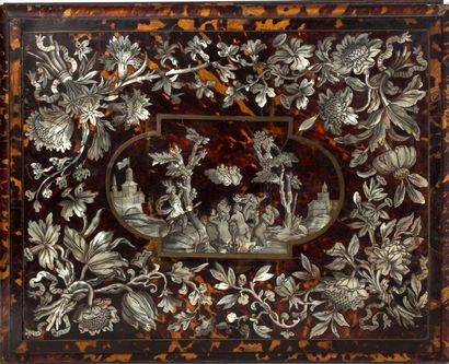 null NAPOLITAIN CASE with rich decoration of engraved mother-of-pearl marquetry,...