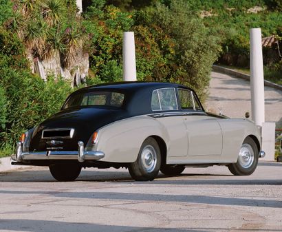 1960 ROLLS-ROYCE Silver Cloud II 
French historic registration title



Emblematic...