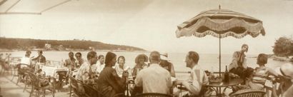 JACQUES HENRI LARTIGUE (1894 - 1986) « La terrasse », photographie originale
Juan-les-Pins,...