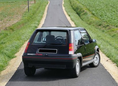 1986 Renault Super 5 GT Turbo 
正常的法国车辆登记

底盘编号VF1C4050500832308



非常低的原始里程数

二手货

这种状况下的罕见销售



面对当时相互竞争的标致和大众的GTI版本的成功，雷诺在1976年推出了R5...