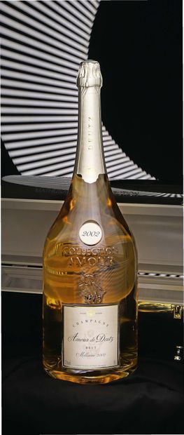 null 
1杯美素佳儿香槟Brut

道茨的爱意系列



2002

威廉-德茨

(装在Christofle冷却盒中；编号291/365；600升）。

...