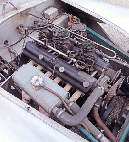 1955 LOTUS X BRISTOL 
法国车辆登记

第88号底盘



罕见的优雅，崇高的完成度

有据可查的跟踪记录

高贵而强大的布里斯托尔发动机

莲花设计

古德伍德的理想选择!



科林-查普曼在制造基于奥斯汀-斯文的试制特制车后，创建了莲花工程有限公司，并销售了他的第一辆量产车：Mk...