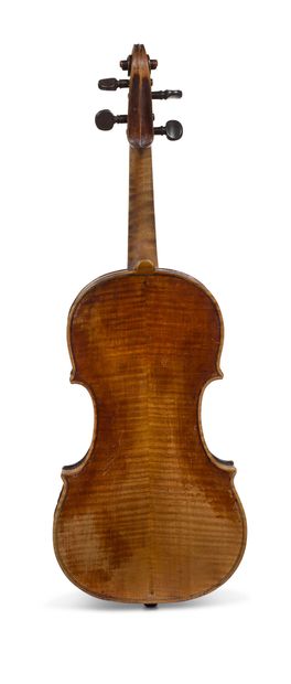 null Joli violon fait par Jean Ouvrard à Mirecourt vers 1730.
Restauration en haut...