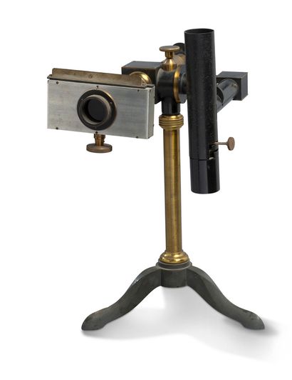 Maison Jules Duboscq / Ph & F. Pellin à Paris 
Brass and metal tacheometer
H. 41...