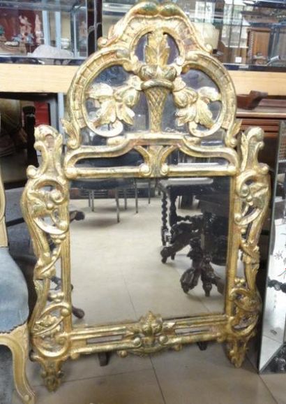 null Miroir à parecloses en bois doré de style Louis XV