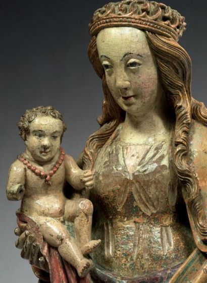 null VIERGE À L'ENFANT Bois de chêne polychrome et doré H.: 90 cm Flandres - XVIème...